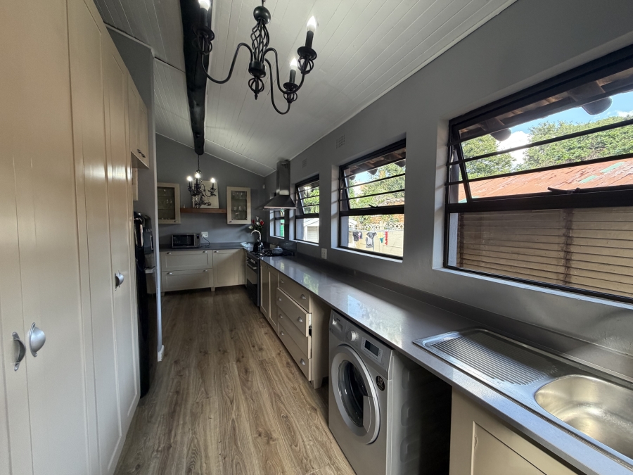 4 Bedroom Property for Sale in Glenanda Gauteng