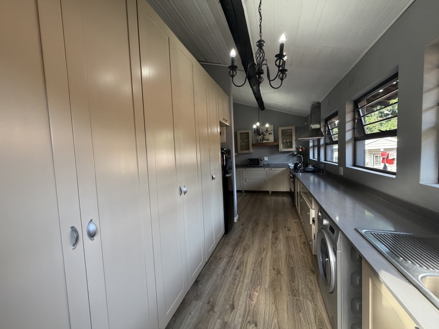 4 Bedroom Property for Sale in Glenanda Gauteng