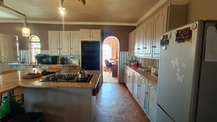 5 Bedroom Property for Sale in Tenacre A H Gauteng