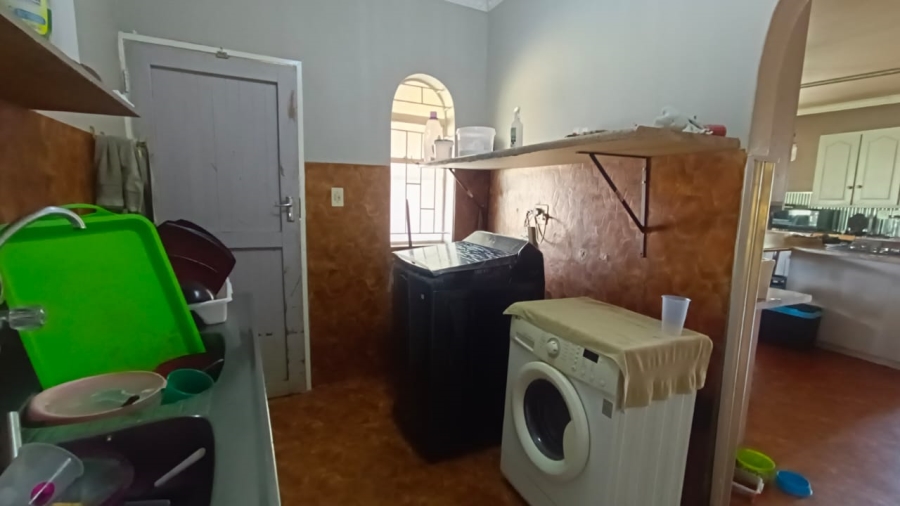 5 Bedroom Property for Sale in Tenacre A H Gauteng