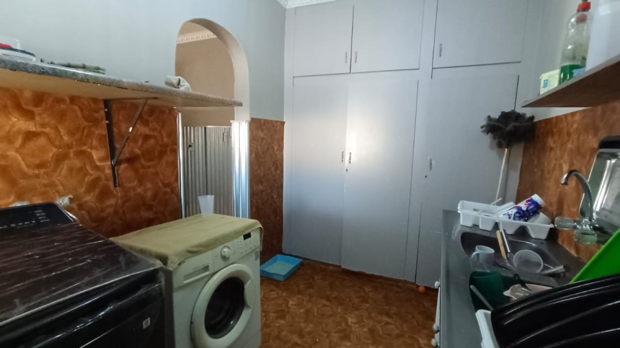 5 Bedroom Property for Sale in Tenacre A H Gauteng