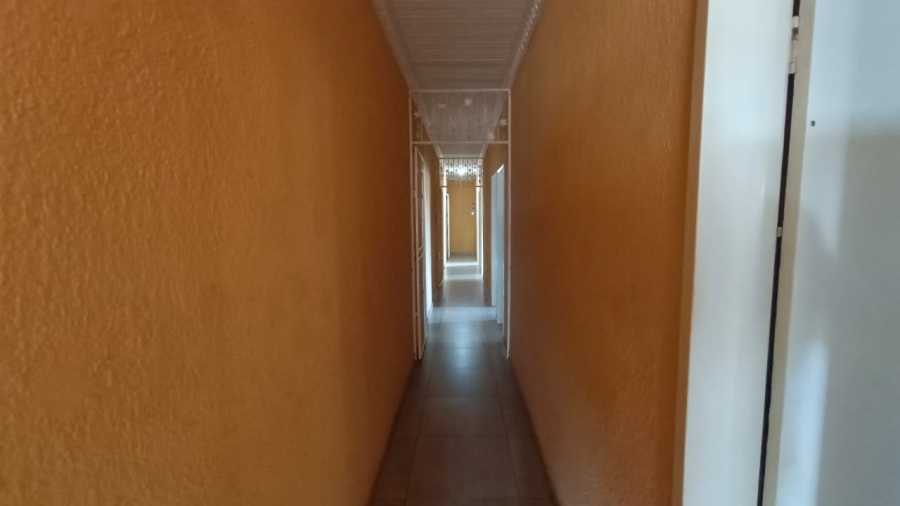 5 Bedroom Property for Sale in Tenacre A H Gauteng