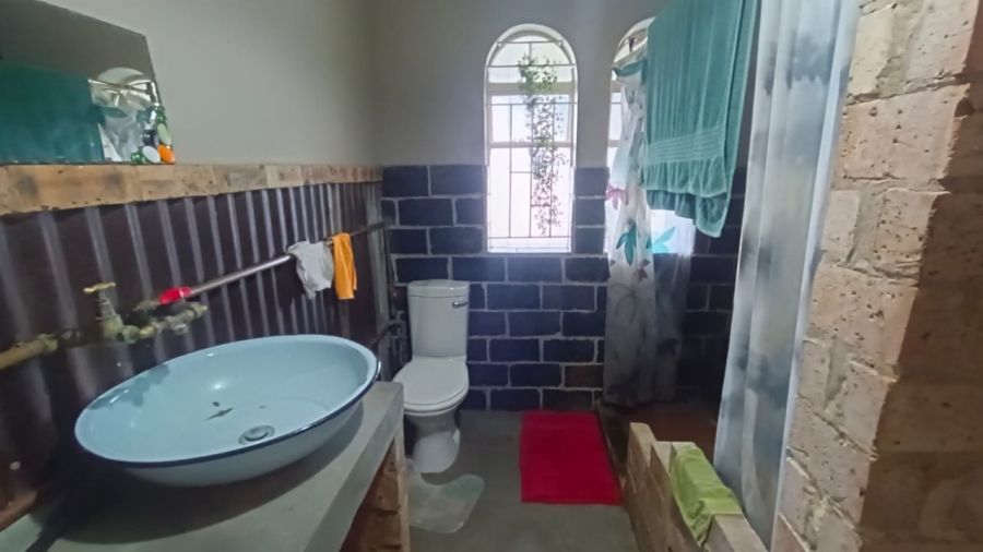 5 Bedroom Property for Sale in Tenacre A H Gauteng