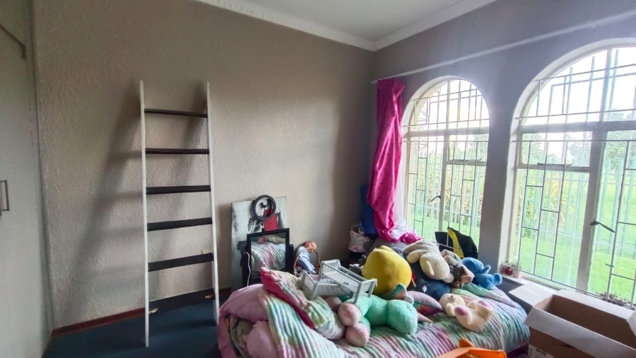 5 Bedroom Property for Sale in Tenacre A H Gauteng