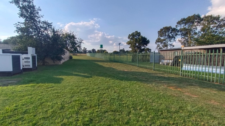 5 Bedroom Property for Sale in Tenacre A H Gauteng