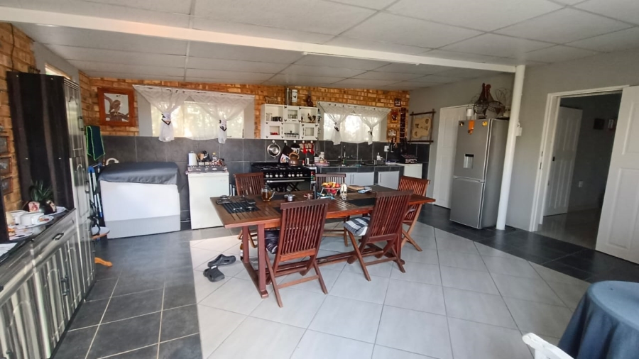 5 Bedroom Property for Sale in Tenacre A H Gauteng