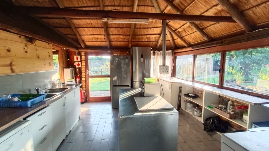 5 Bedroom Property for Sale in Tenacre A H Gauteng