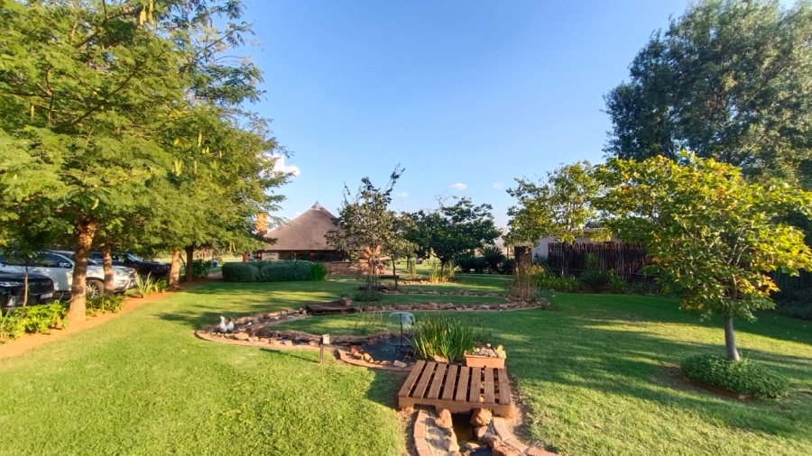 5 Bedroom Property for Sale in Tenacre A H Gauteng