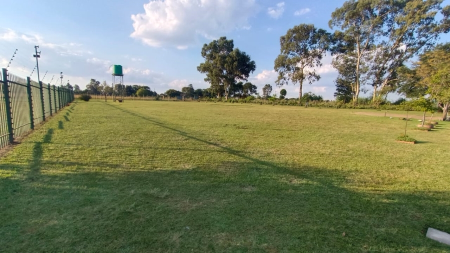 5 Bedroom Property for Sale in Tenacre A H Gauteng