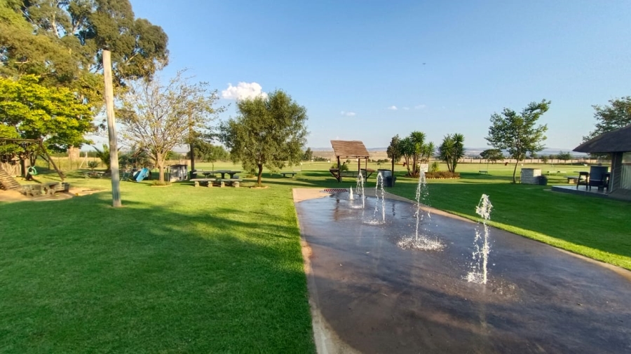 5 Bedroom Property for Sale in Tenacre A H Gauteng