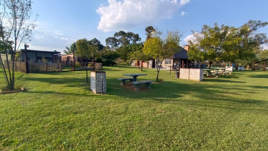 5 Bedroom Property for Sale in Tenacre A H Gauteng