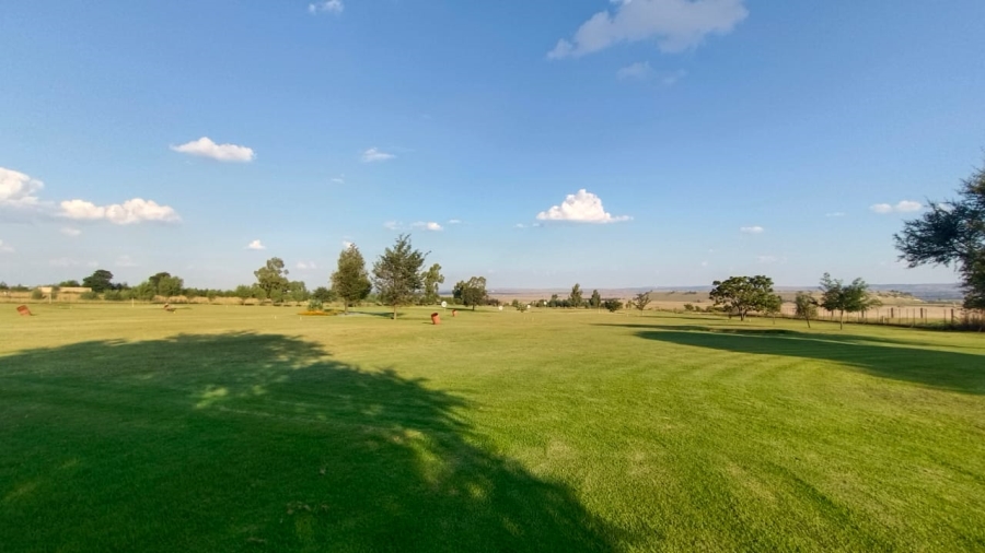 5 Bedroom Property for Sale in Tenacre A H Gauteng