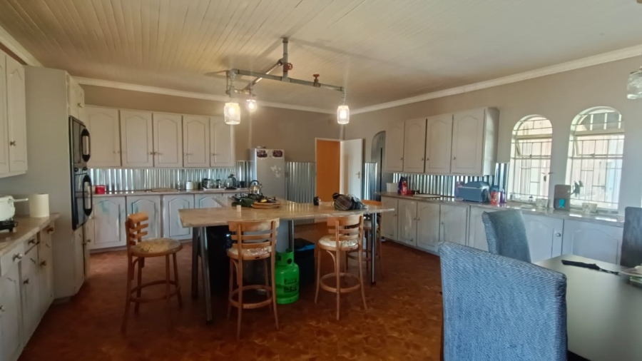 5 Bedroom Property for Sale in Tenacre A H Gauteng