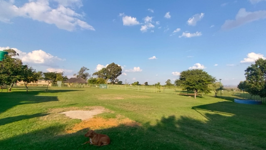 5 Bedroom Property for Sale in Tenacre A H Gauteng