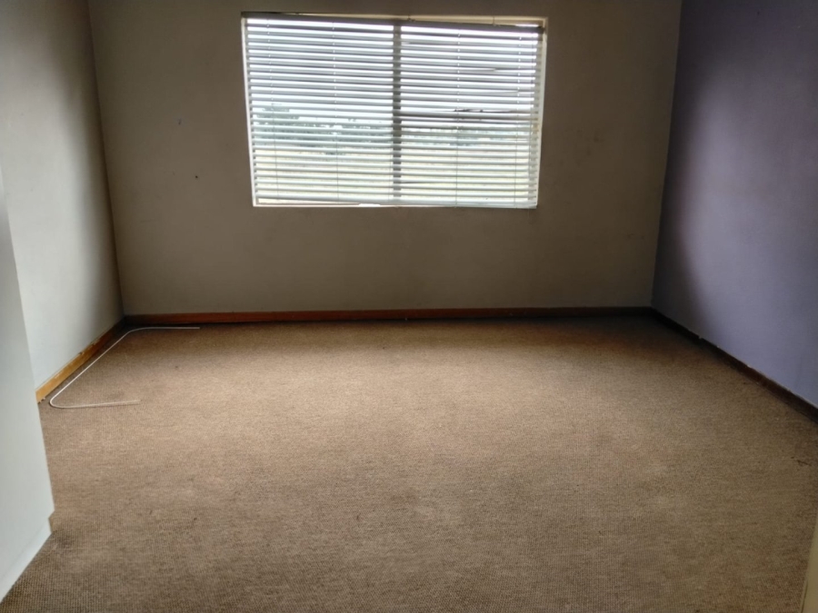 2 Bedroom Property for Sale in Greenhills Gauteng