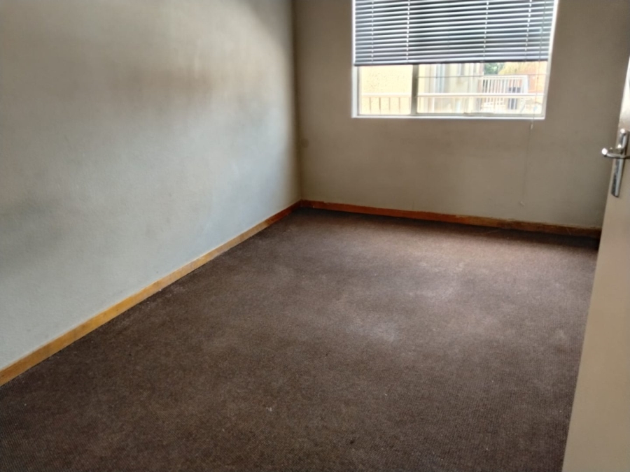 2 Bedroom Property for Sale in Greenhills Gauteng