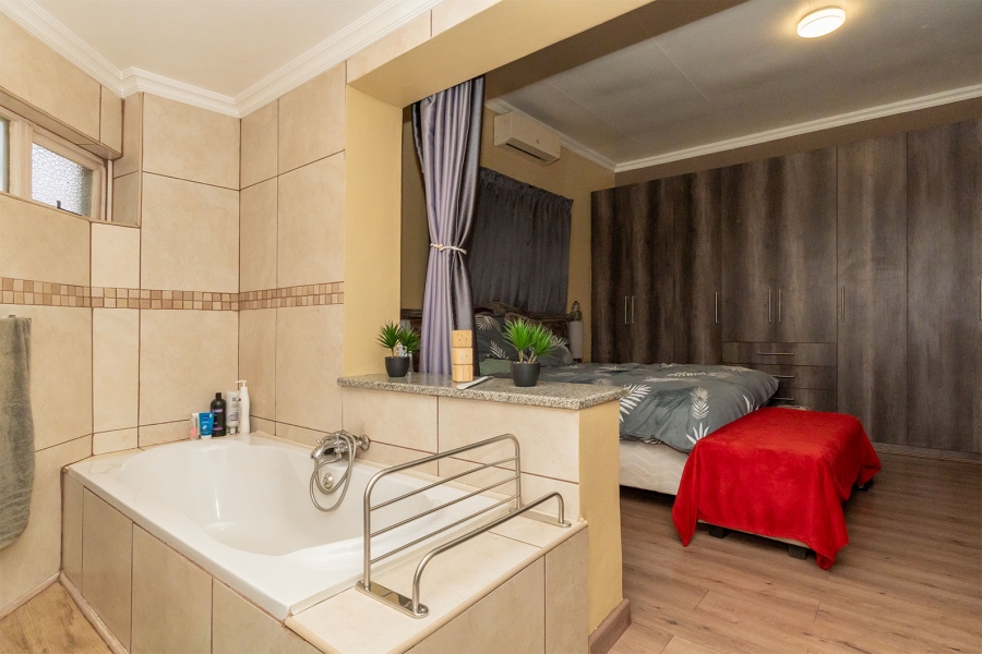 7 Bedroom Property for Sale in Boksburg West Gauteng