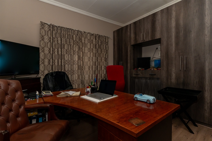 7 Bedroom Property for Sale in Boksburg West Gauteng