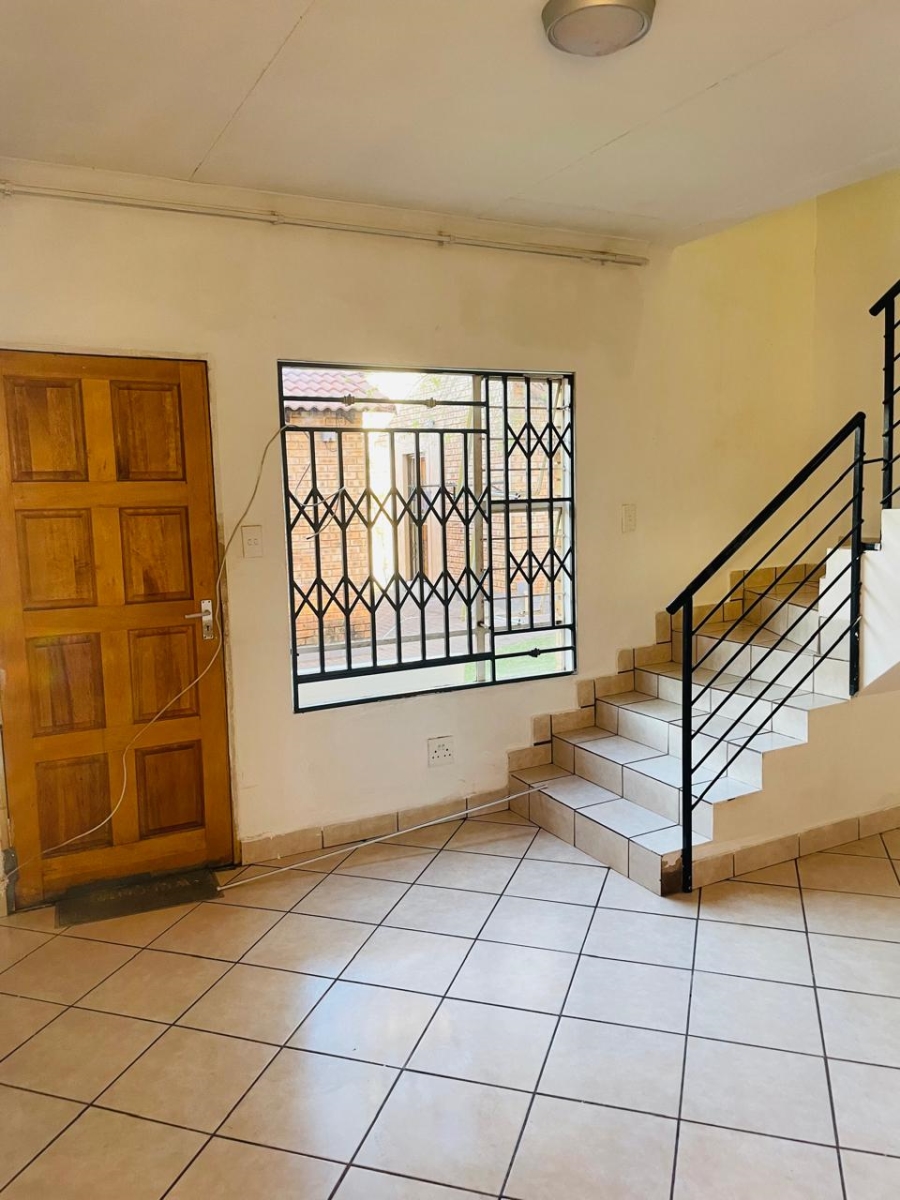 3 Bedroom Property for Sale in Dawn Park Gauteng