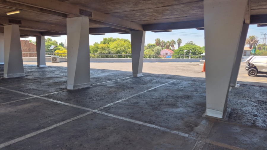 To Let Commercial Property for Rent in Bedford Gardens Gauteng