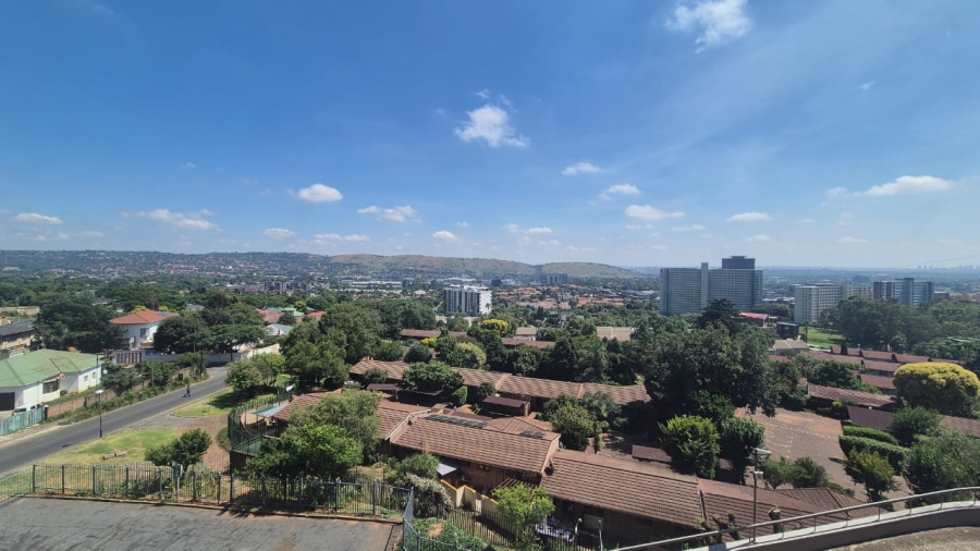 To Let Commercial Property for Rent in Bedford Gardens Gauteng