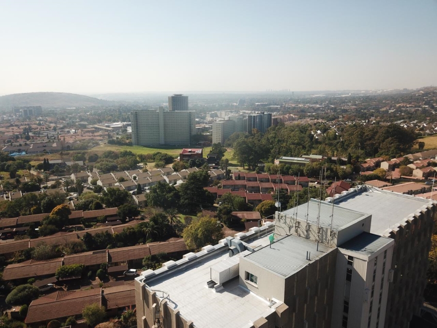 To Let Commercial Property for Rent in Bedford Gardens Gauteng