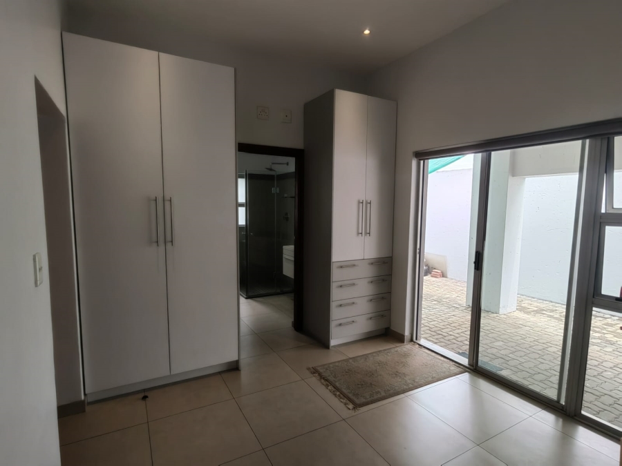 3 Bedroom Property for Sale in Essexwold Gauteng