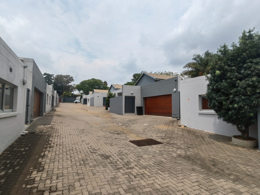 3 Bedroom Property for Sale in Essexwold Gauteng