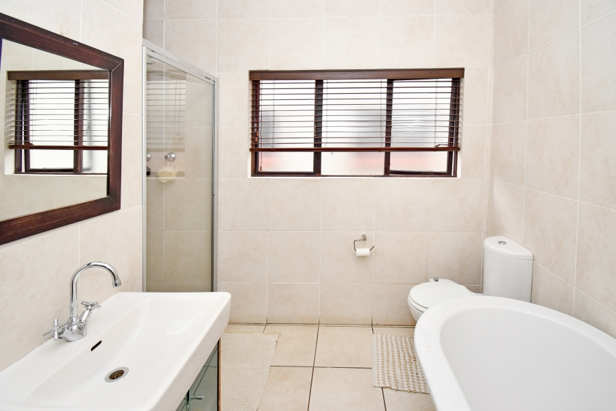 2 Bedroom Property for Sale in Solheim Gauteng