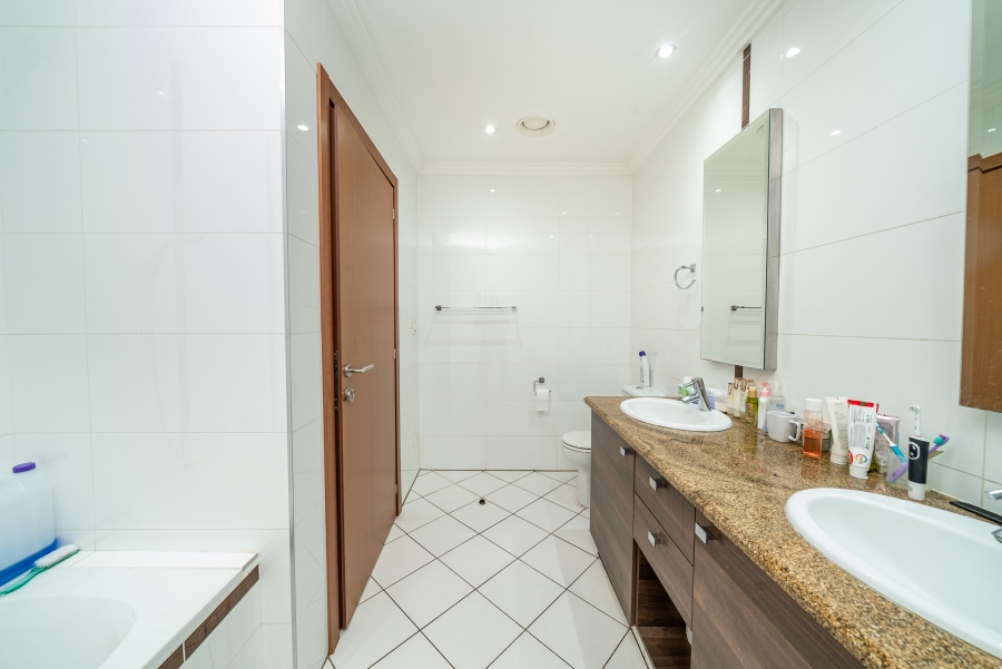 2 Bedroom Property for Sale in Bedford Gardens Gauteng