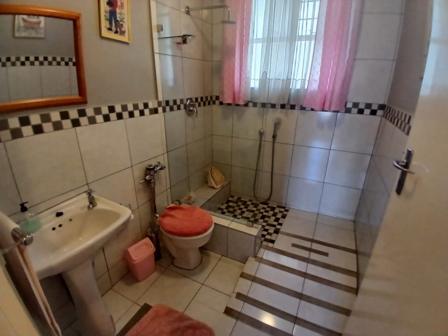 2 Bedroom Property for Sale in Bedford Gardens Gauteng