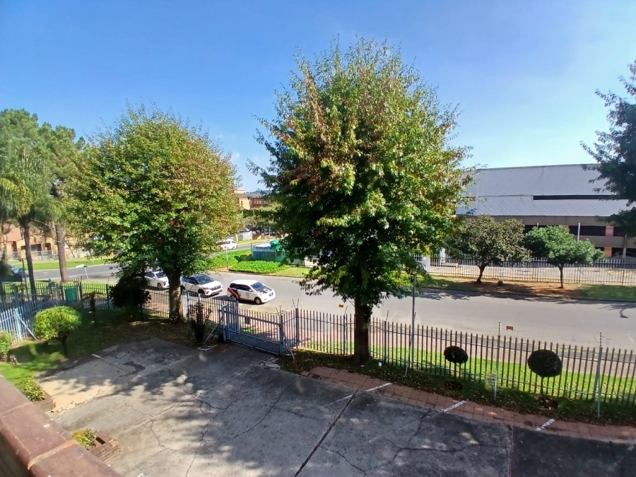 2 Bedroom Property for Sale in Bedford Gardens Gauteng