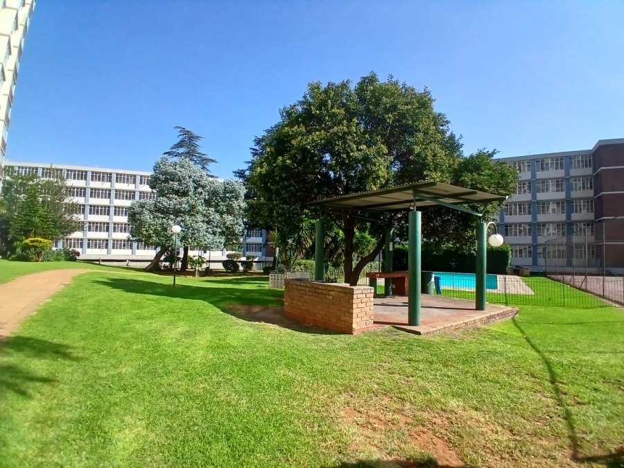 2 Bedroom Property for Sale in Bedford Gardens Gauteng