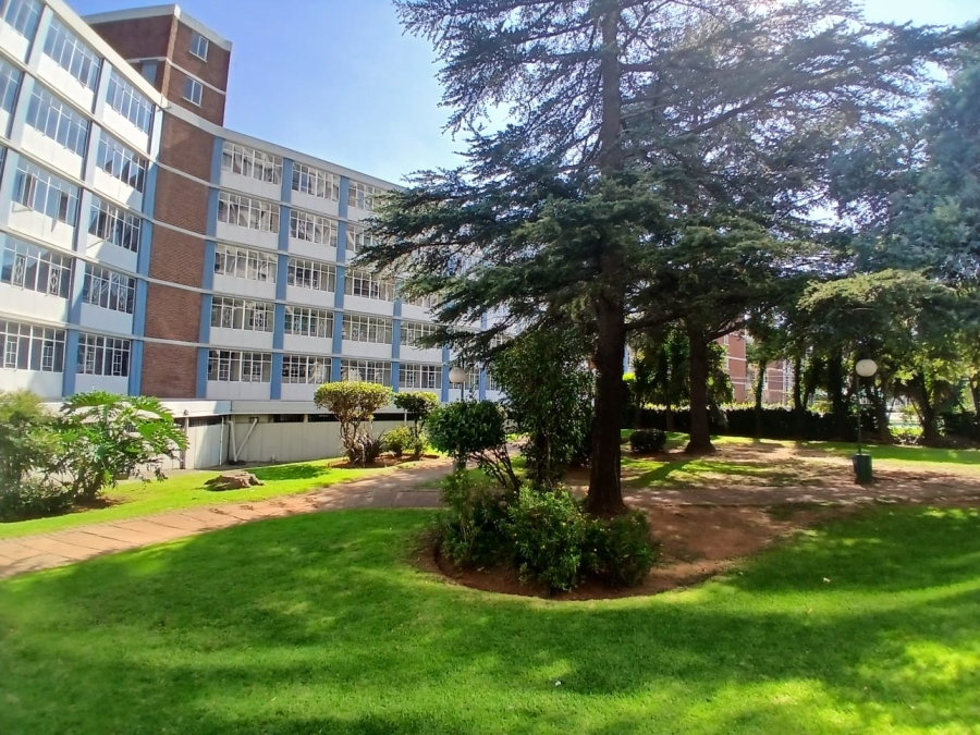 2 Bedroom Property for Sale in Bedford Gardens Gauteng