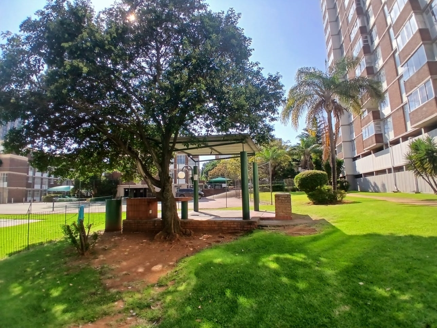 2 Bedroom Property for Sale in Bedford Gardens Gauteng