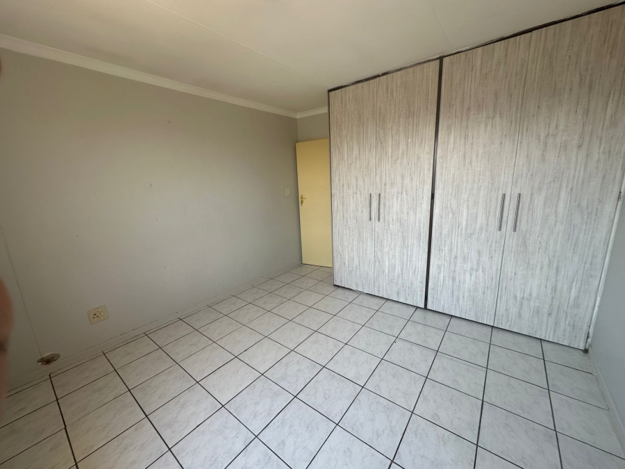 2 Bedroom Property for Sale in Silverton Gauteng