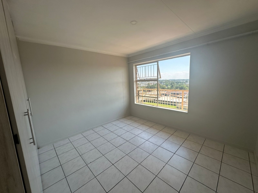 2 Bedroom Property for Sale in Silverton Gauteng