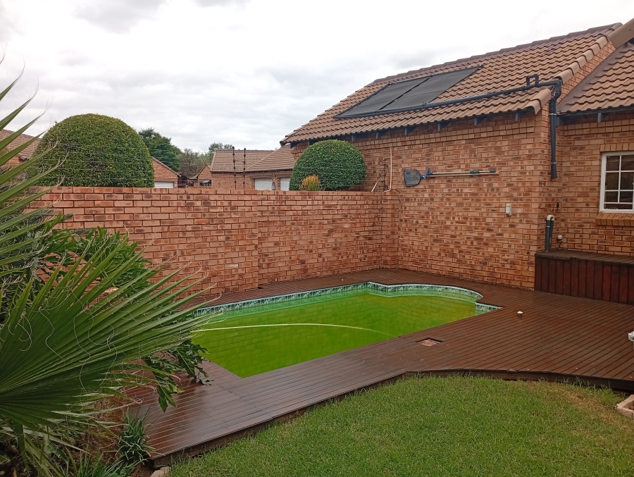 3 Bedroom Property for Sale in Equestria Gauteng