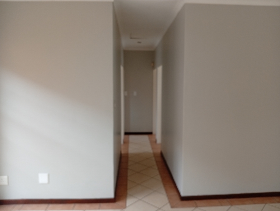 3 Bedroom Property for Sale in Equestria Gauteng