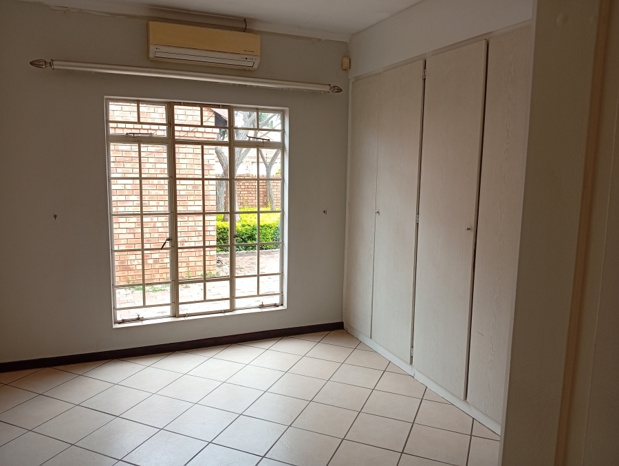 3 Bedroom Property for Sale in Equestria Gauteng