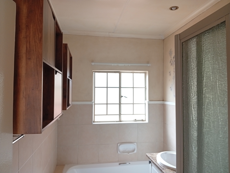 3 Bedroom Property for Sale in Equestria Gauteng