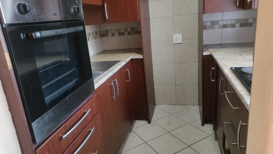 2 Bedroom Property for Sale in Silverton Gauteng