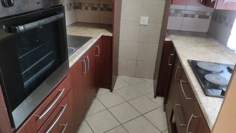 2 Bedroom Property for Sale in Silverton Gauteng