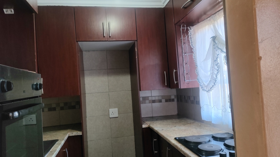 2 Bedroom Property for Sale in Silverton Gauteng