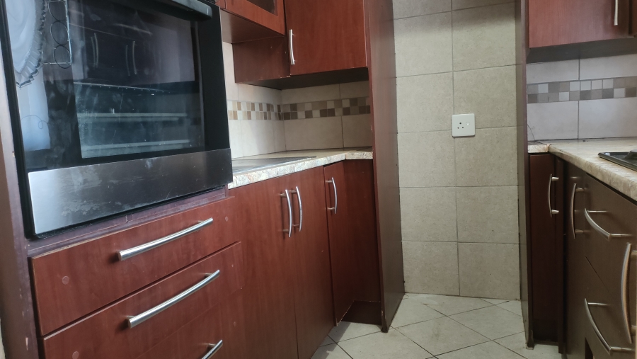 2 Bedroom Property for Sale in Silverton Gauteng