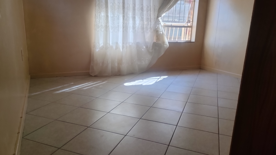 2 Bedroom Property for Sale in Silverton Gauteng