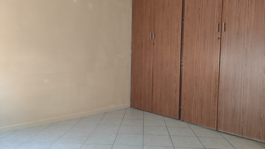 2 Bedroom Property for Sale in Silverton Gauteng