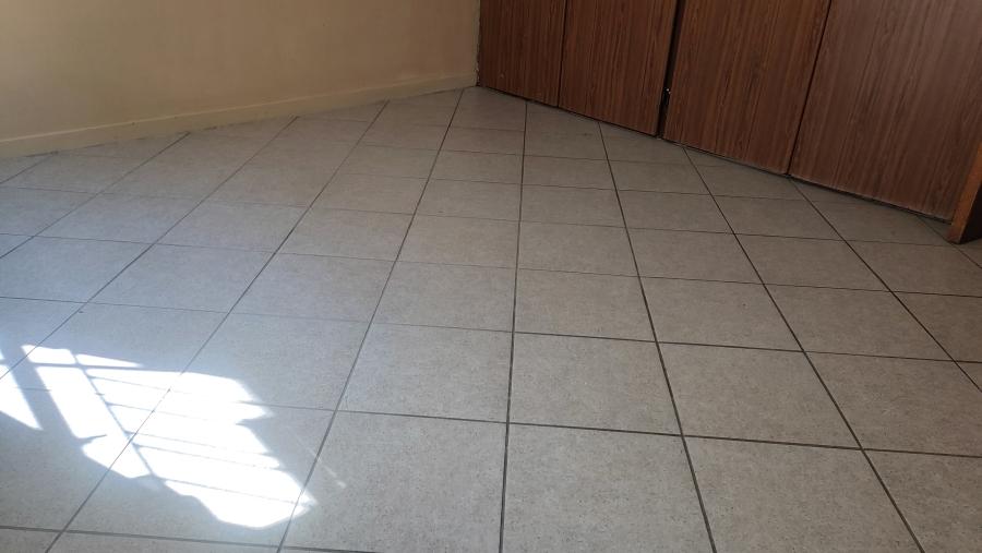 2 Bedroom Property for Sale in Silverton Gauteng