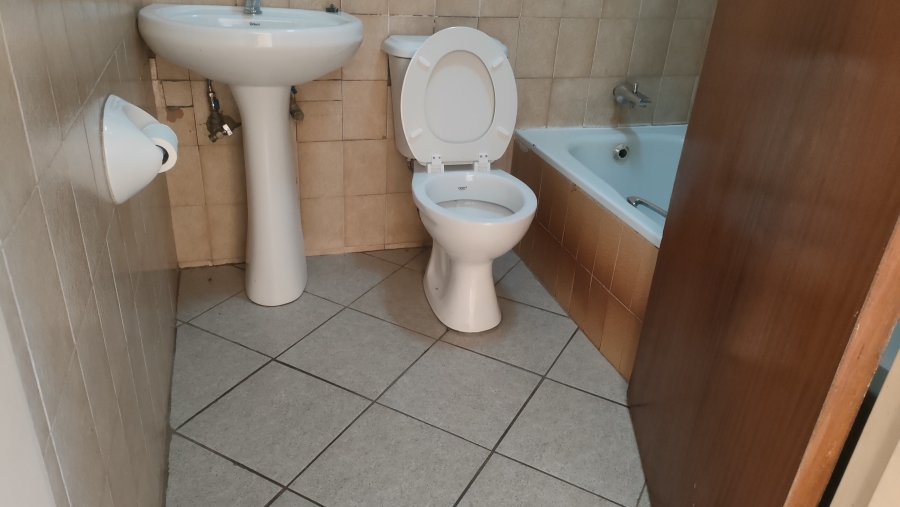 2 Bedroom Property for Sale in Silverton Gauteng