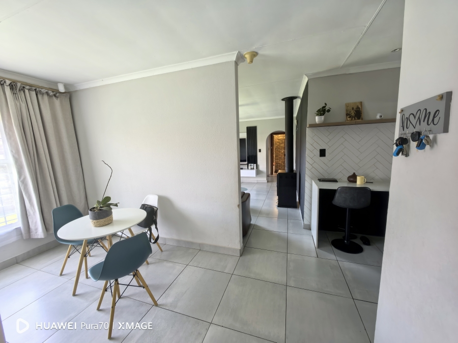 3 Bedroom Property for Sale in Birchleigh North Gauteng